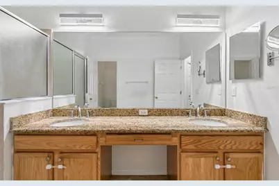 34534 Dellwood Way, Zephyrhills, FL 33541 - Photo 27