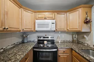 4521 12th Ave N, Saint Petersburg, FL 33713 - Photo 9