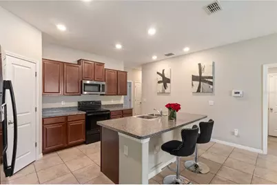 2987 Moulden Hollow Drive, Zephyrhills, FL 33540 - Photo 11