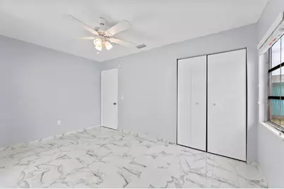 3230 51st Street N, Saint Petersburg, FL 33710 - Photo 19