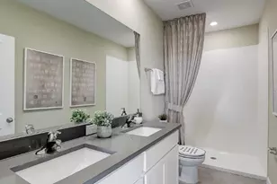 32611 Midsummer Night Ln, Wesley Chapel, FL 33543 - Photo 13