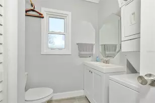 3242 Kingston St N, Saint Petersburg, FL 33713 - Photo 17