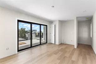 368 14th St N, Saint Petersburg, FL 33705 - Photo 13