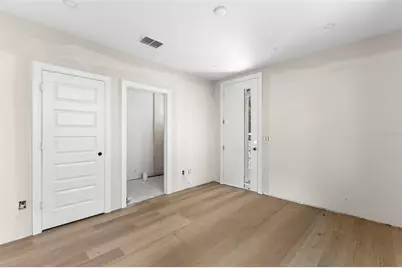368 14th Street N, Saint Petersburg, FL 33705 - Photo 19