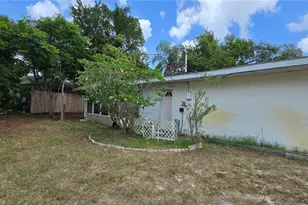 14609 Bay Dr, Largo, FL 33774 - Photo 3