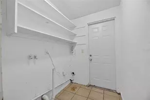 8726 & 8728 N 48th St, Tampa, FL 33617 - Photo 25
