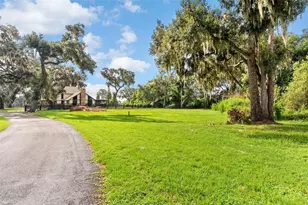 12311 Kelso Rd, Thonotosassa, FL 33592 - Photo 7