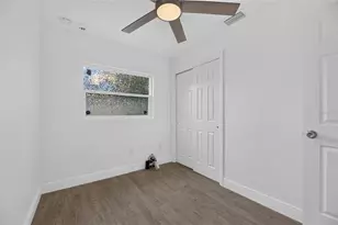 10004 N 25th St, Tampa, FL 33612 - Photo 23