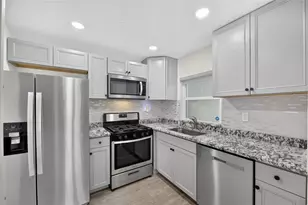 10004 N 25th St, Tampa, FL 33612 - Photo 15