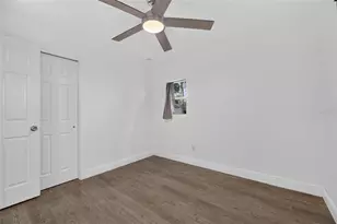 10004 N 25th St, Tampa, FL 33612 - Photo 27