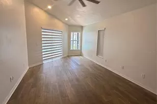 2210 Towering Oaks Cir, Seffner, FL 33584 - Photo 9