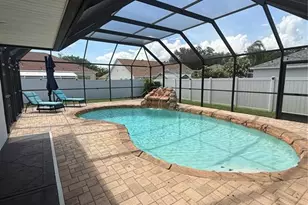 2210 Towering Oaks Cir, Seffner, FL 33584 - Photo 23