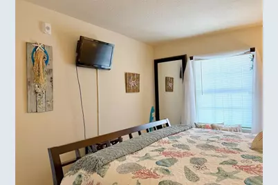 5184 Beach Drive SE #D, Saint Petersburg, FL 33705 - Photo 15