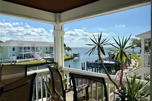 5184 Beach Dr SE, Saint Petersburg, FL 33705 - Photo 23