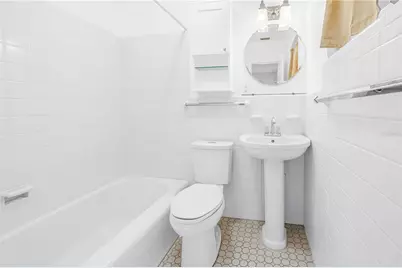 348 11th Avenue NE, Saint Petersburg, FL 33701 - Photo 9