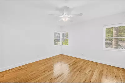 348 11th Avenue NE, Saint Petersburg, FL 33701 - Photo 7