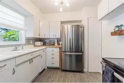 3030 14th Street N, Saint Petersburg, FL 33704 - Photo 7