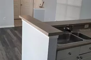 9401 Crescent Loop Cir, Tampa, FL 33619 - Photo 15