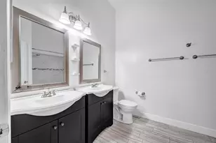 6127 Bayside Key Dr, Tampa, FL 33615 - Photo 29