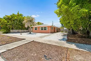 6219 2nd Ave S, Saint Petersburg, FL 33707 - Photo 3
