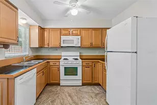 6219 2nd Ave S, Saint Petersburg, FL 33707 - Photo 13