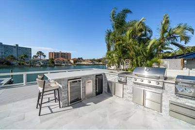 42 Midway Island, Clearwater Beach, FL 33767 - Photo 35