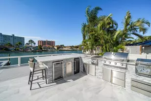 42 Midway Island, Clearwater Beach, FL 33767 - Photo 35