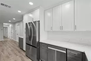 8170 22nd Ave N, Saint Petersburg, FL 33710 - Photo 19
