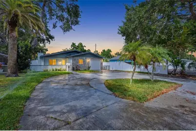 8170 22nd Avenue N, Saint Petersburg, FL 33710 - Photo 1