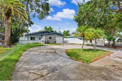8170 22nd Avenue N, Saint Petersburg, FL 33710 - Photo 45