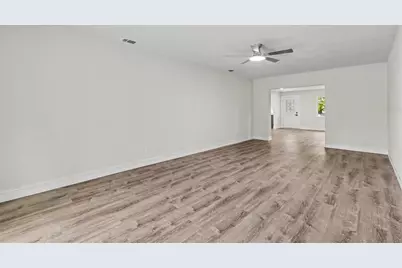 8170 22nd Avenue N, Saint Petersburg, FL 33710 - Photo 15