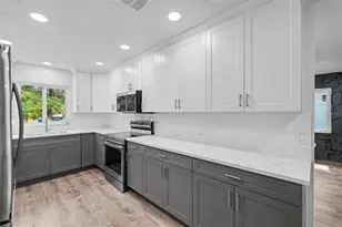 8170 22nd Ave N, Saint Petersburg, FL 33710 - Photo 19