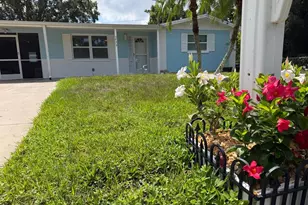 1650 Bold Ln, Holiday, FL 34691 - Photo 17