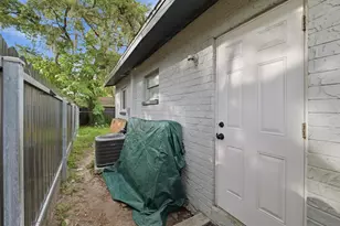 1716 E Waters Ave, Tampa, FL 33604 - Photo 9