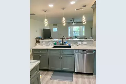 1713 Mapleleaf Boulevard, Oldsmar, FL 34677 - Photo 3