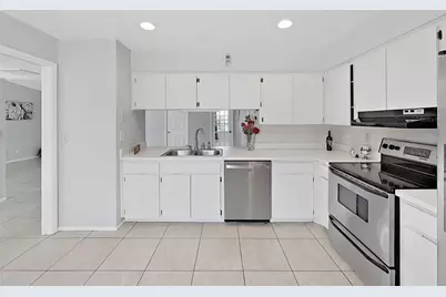 878 Rustic Oaks Drive, Palm Harbor, FL 34684 - Photo 17