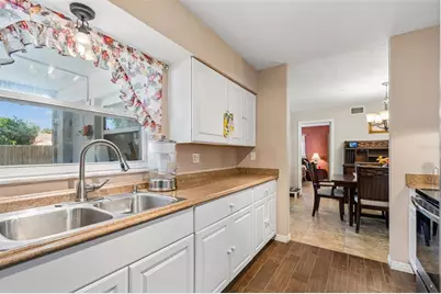 2085 68th Avenue S, Saint Petersburg, FL 33712 - Photo 13