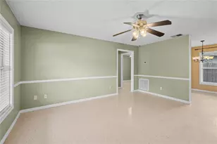 5435 Tangerine Dr, Zephyrhills, FL 33542 - Photo 11