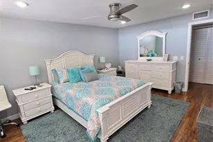 7600 Sun Island Dr S, South Pasadena, FL 33707 - Photo 11