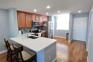 7600 Sun Island Dr S, South Pasadena, FL 33707 - Photo 3