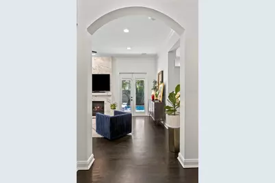 404 S Clark Avenue, Tampa, FL 33609 - Photo 5