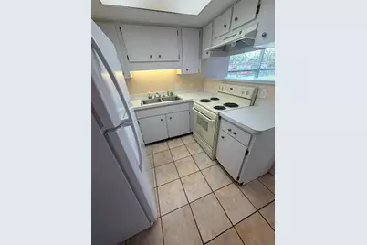 6050 Chesham Drive #5, New Port Richey, FL 34653 - Photo 5