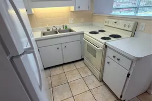 6050 Chesham Dr, New Port Richey, FL 34653 - Photo 5