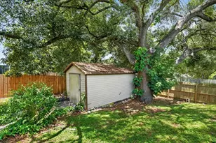 1013 Black Knight Dr, Valrico, FL 33594 - Photo 29