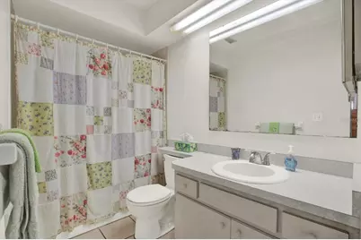 315 58th Street #D, Holmes Beach, FL 34217 - Photo 13