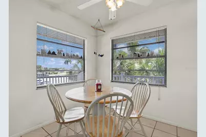 315 58th Street #D, Holmes Beach, FL 34217 - Photo 9