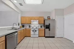 1019 Vista Cay Ct, Brandon, FL 33511 - Photo 25