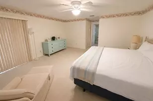 4068 Wilshire Cir E, Sarasota, FL 34238 - Photo 9