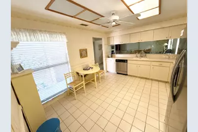 4068 Wilshire Circle E #145, Sarasota, FL 34238 - Photo 5
