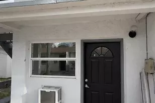 467 92nd Ave N, Saint Petersburg, FL 33702 - Photo 1